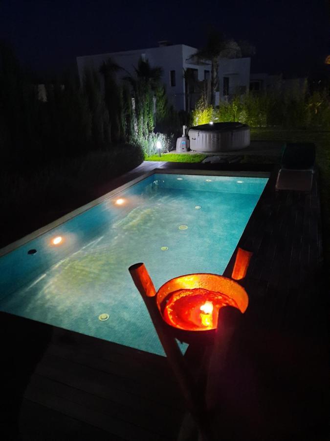 Superbe Villa Avec Piscine Plages Des Nations Rabat Extérieur photo