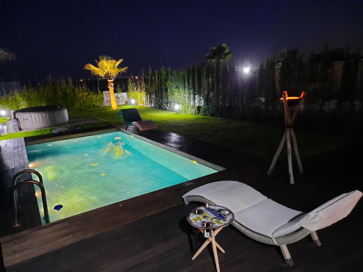 Superbe Villa Avec Piscine Plages Des Nations Rabat Extérieur photo